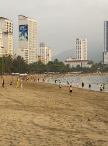 Bí kíp book phòng giá rẻ tại Nha Trang: Cẩm nang tiết kiệm từ A đến Z